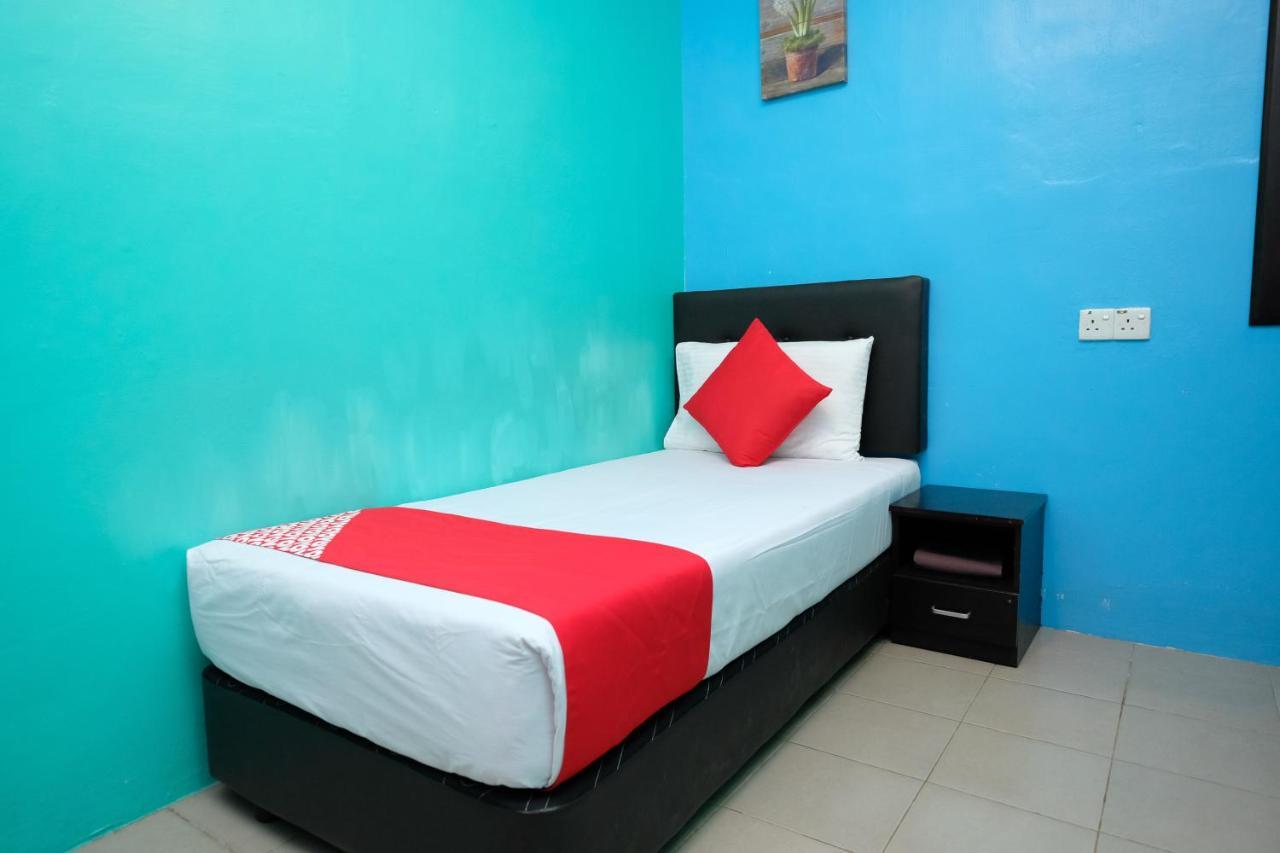 Oyo 603 Sri Padang Inn Куантан Екстериор снимка