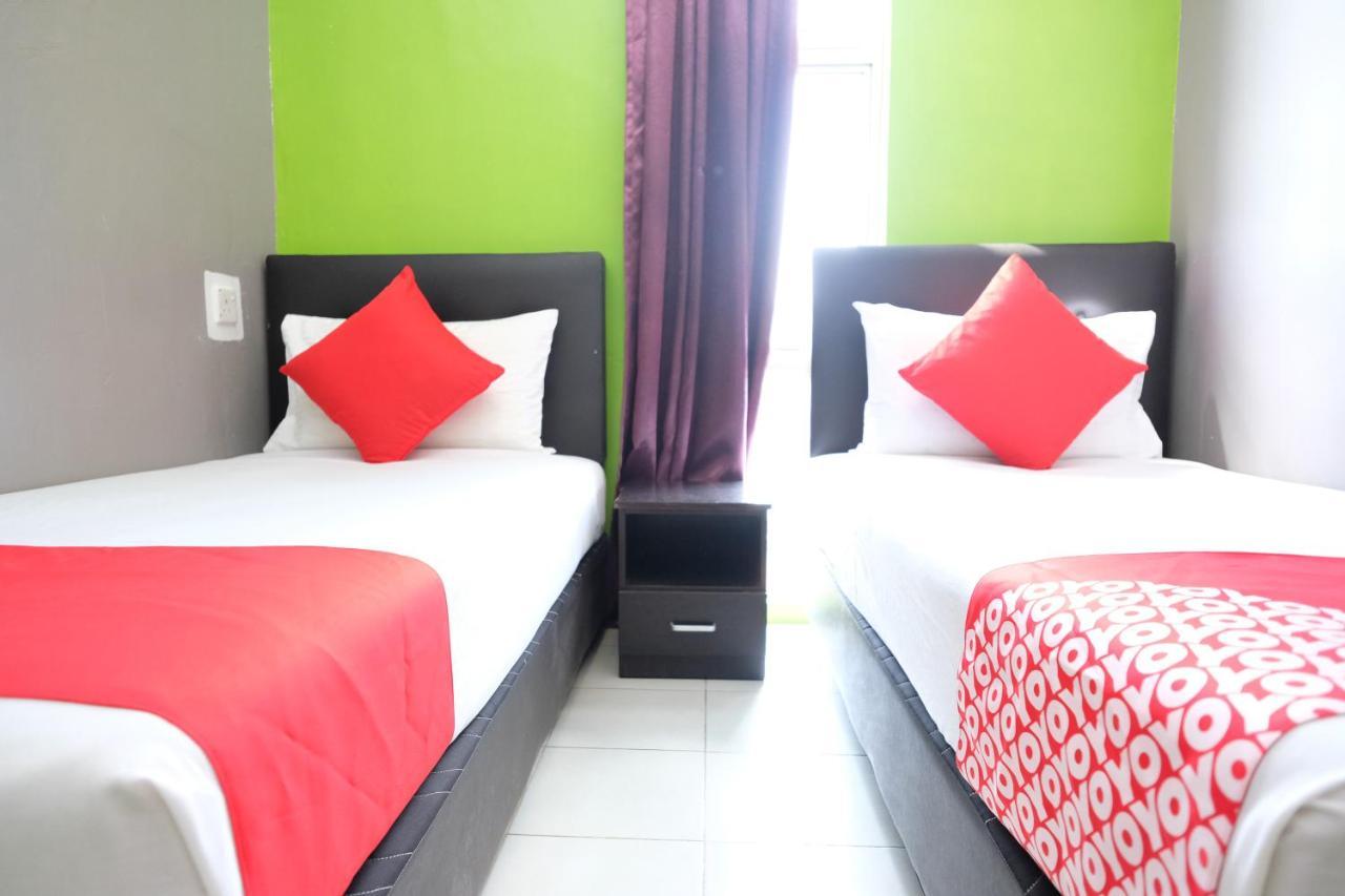 Oyo 603 Sri Padang Inn Куантан Екстериор снимка