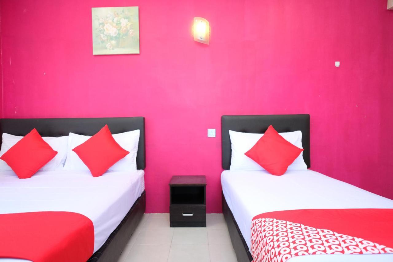 Oyo 603 Sri Padang Inn Куантан Екстериор снимка