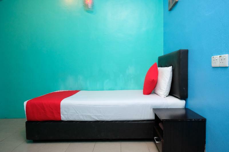 Oyo 603 Sri Padang Inn Куантан Екстериор снимка