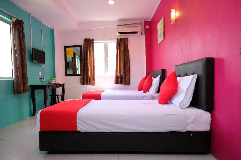 Oyo 603 Sri Padang Inn Куантан Екстериор снимка