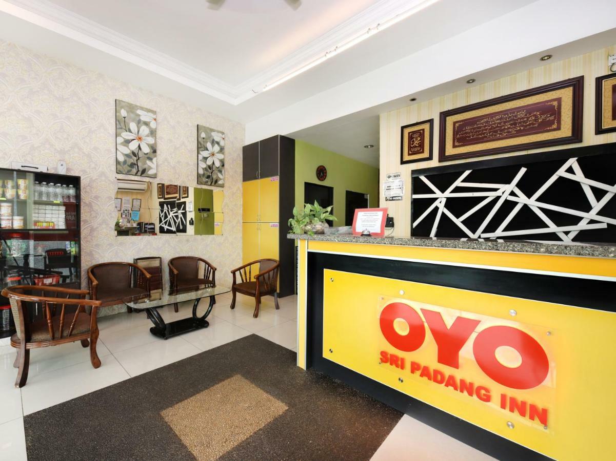 Oyo 603 Sri Padang Inn Куантан Екстериор снимка