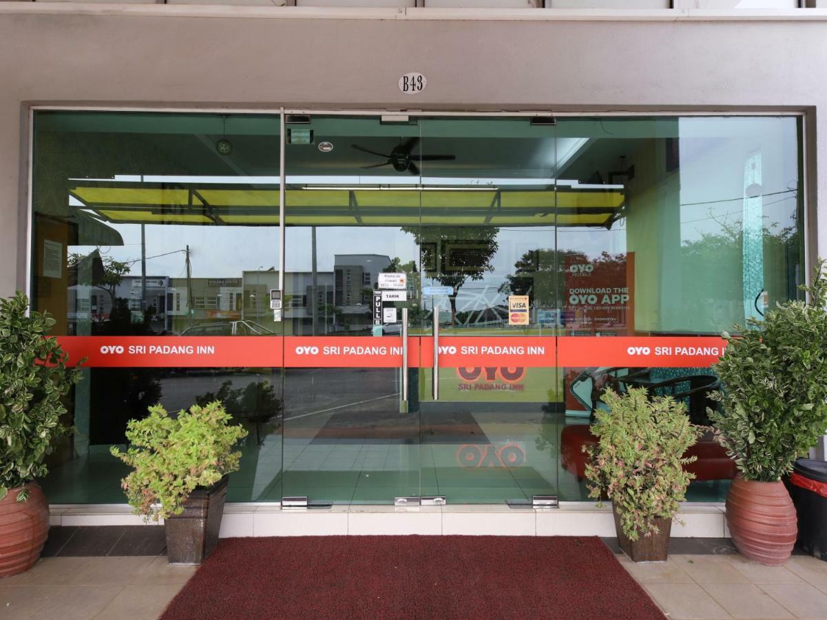 Oyo 603 Sri Padang Inn Куантан Екстериор снимка